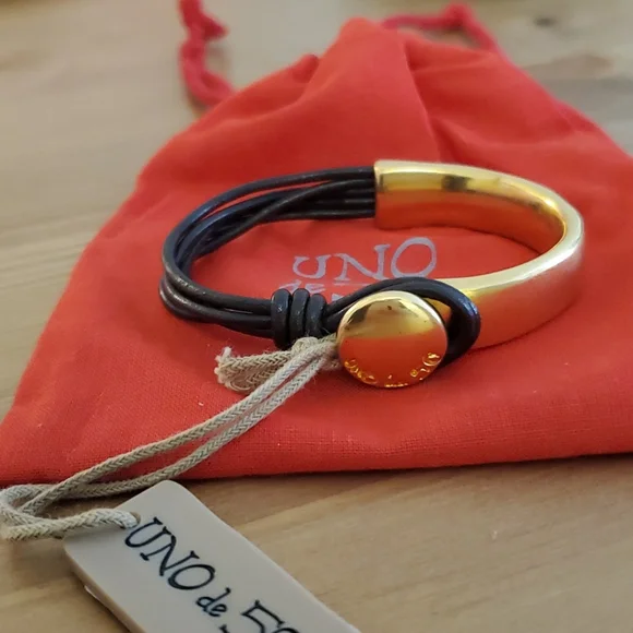 NWT Uno de 50 Bracelet - Picture 2 of 6